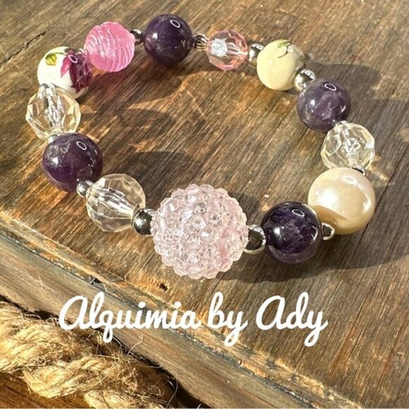 Amethyst Floral vintage  beaded bracelet/protection bracelet/February Birthstone - Picture 1 of 4
